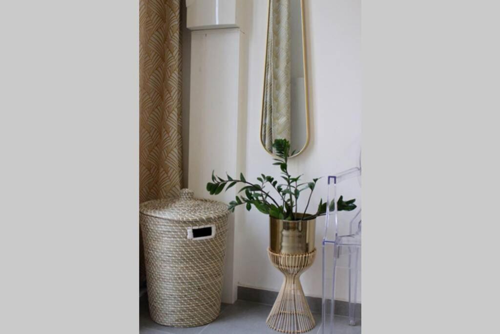 Studio - Moderne - Netflix & Wifi Paris Luaran gambar